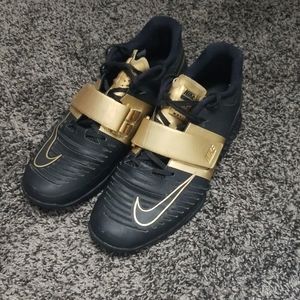 Nike Romaleos weightlifting shoes